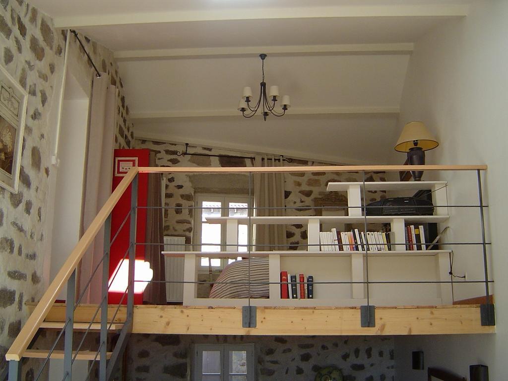 Gite Du Besset Pradelles Bagian luar foto